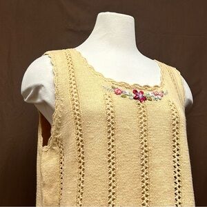 Cream crochet tank with floral embroidery